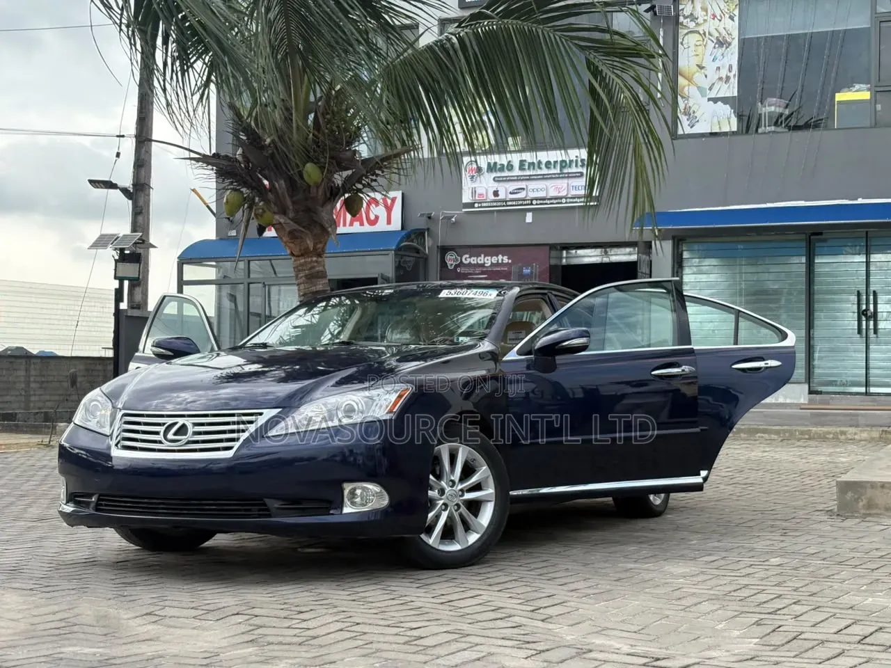 Lexus ES 2012 Blue