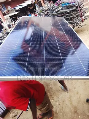 630watts Solar Panel Esolar 144cells High Voltage 16busbar