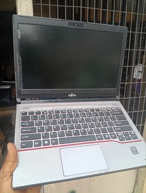 Laptop Fujitsu Lifebook E448 8GB Intel Core i5 HDD 500GB