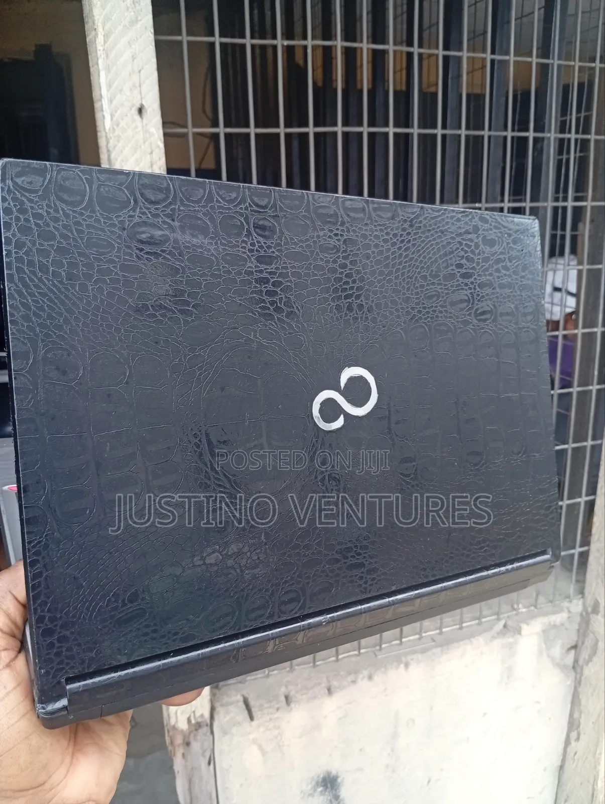 Laptop Fujitsu Lifebook E448 8GB Intel Core i5 HDD 500GB
