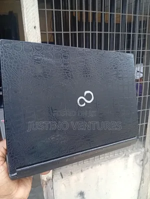 Laptop Fujitsu Lifebook E448 8GB Intel Core i5 HDD 500GB