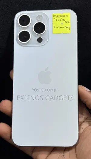 Apple iPhone 15 Pro Max 256 GB White