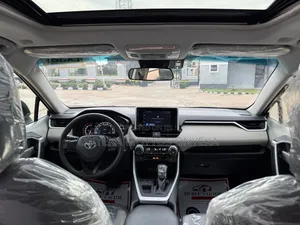 Toyota Camry 2018 Gray