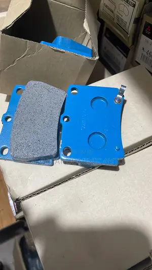 Original Front and Back Brake Pads for Mitsubishi Pajero Sport 2023