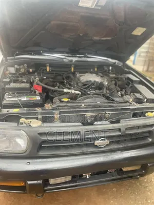 Nissan Pathfinder 1999 Green