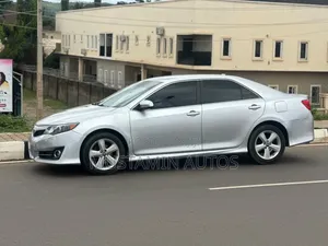 Toyota Camry 2014 Silver