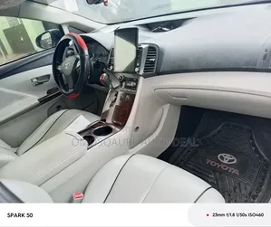 Toyota Venza 2012 Green
