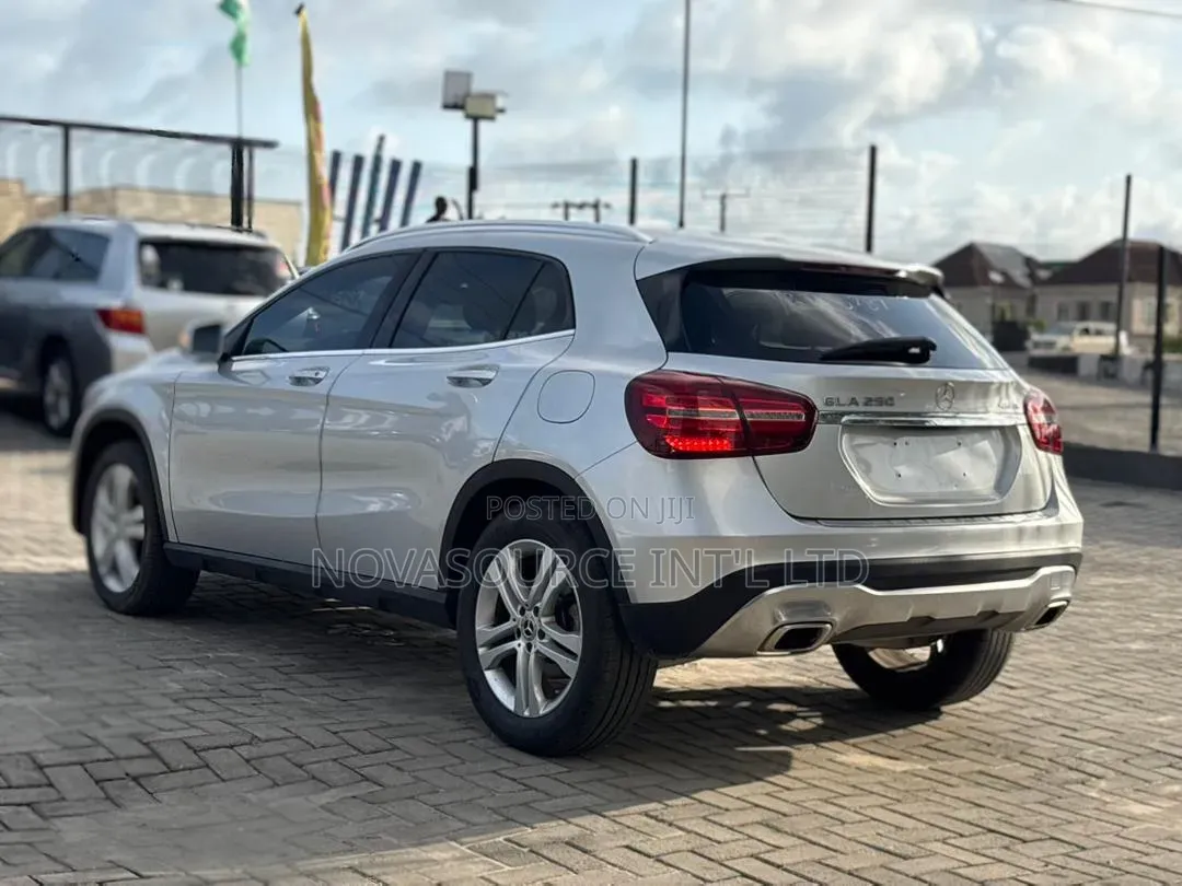 Mercedes-Benz GLA-Class 2020 Silver