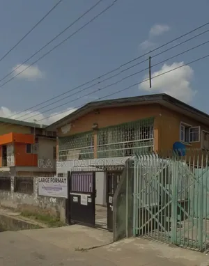 3bdrm Block of Flats in Shomolu / Shomolu for sale