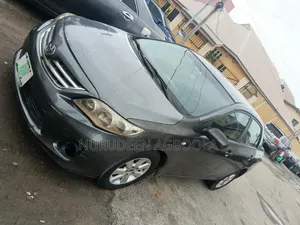 Toyota Corolla 2010 Gray