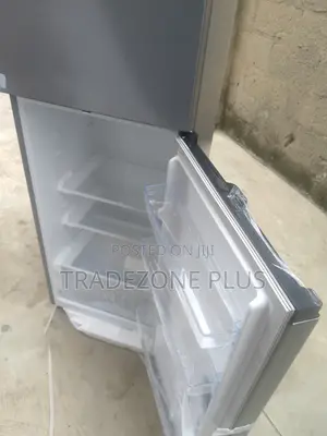 Hisense 205L Refrigerator for Family Use