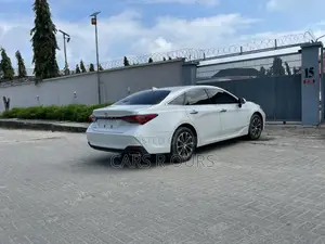 Toyota Avalon Limited 2022 White