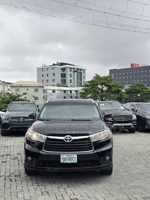 Toyota Highlander XLE 4dr SUV AWD (3.5L 6cyl 6A) 2015 Black