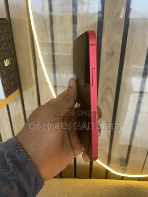 Apple iPhone 12 64 GB Red