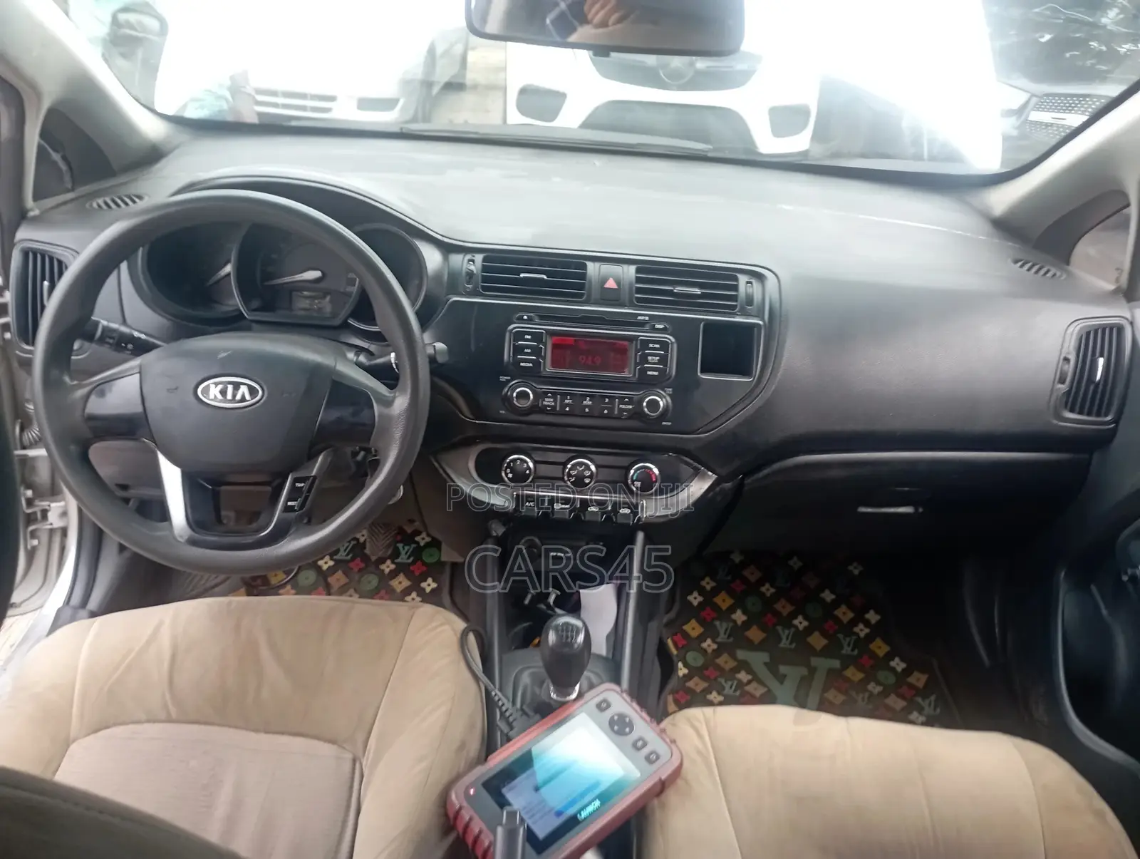 Kia Rio 2012 Silver