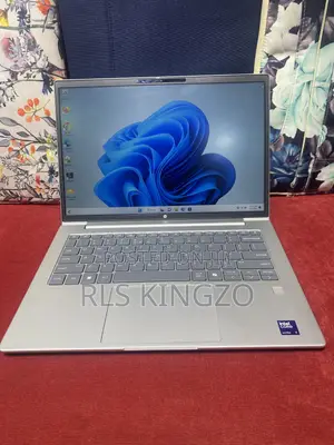 Laptop HP ProBook 440 G1 16GB Intel Core Ultra 7 SSD 512GB