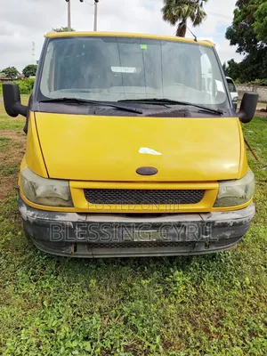 Ford Transit 2004 Yellow