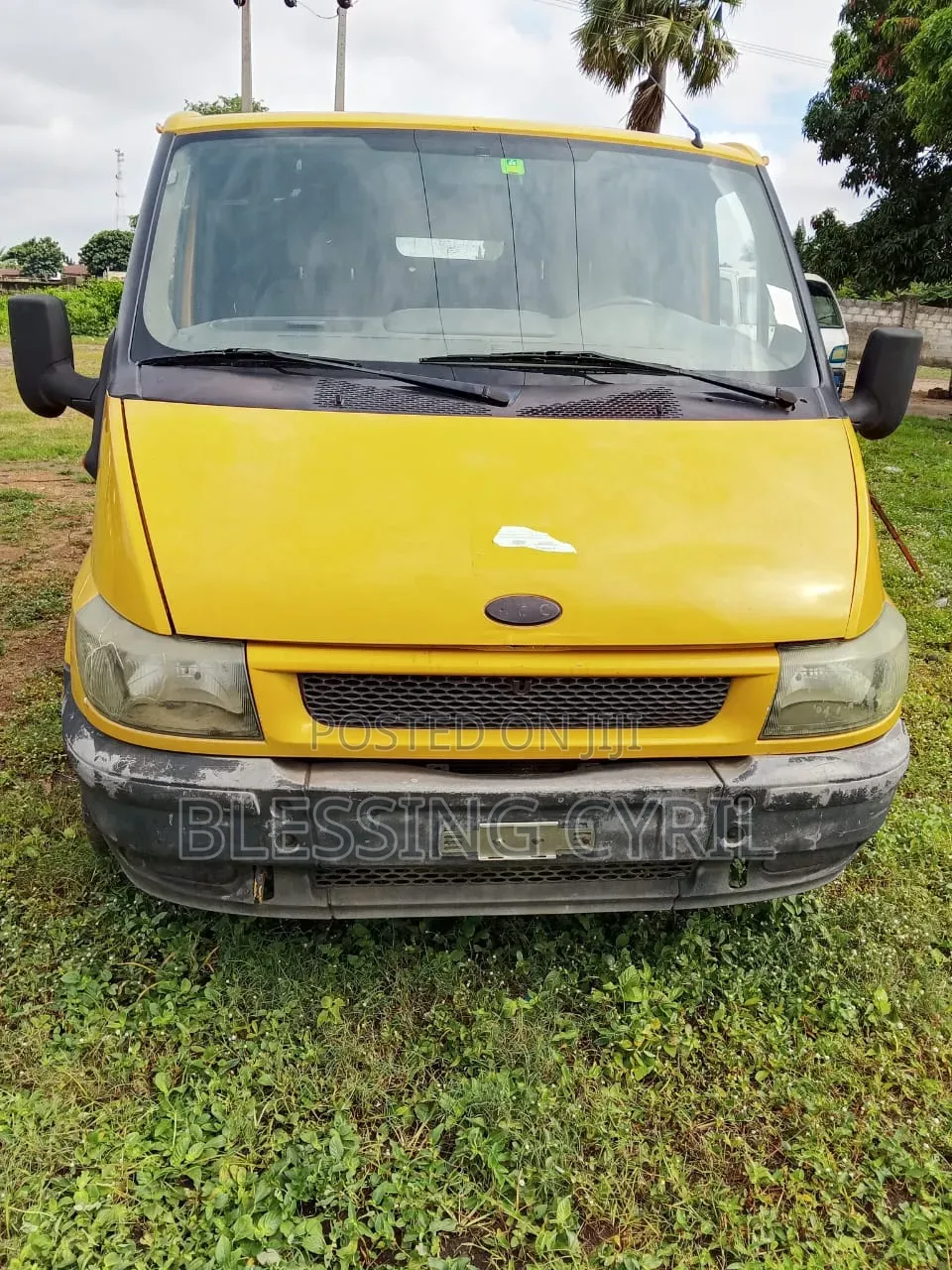 Ford Transit 2004 Yellow