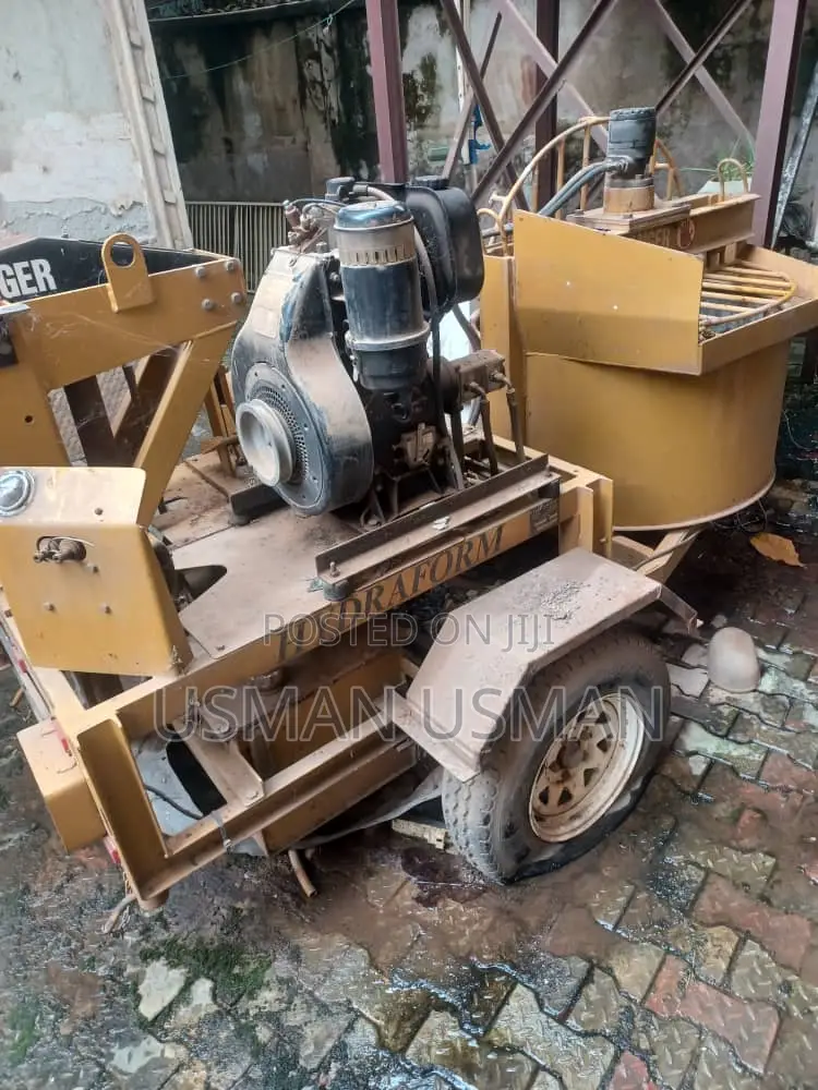 HYDRAFORM Brick Making Machine