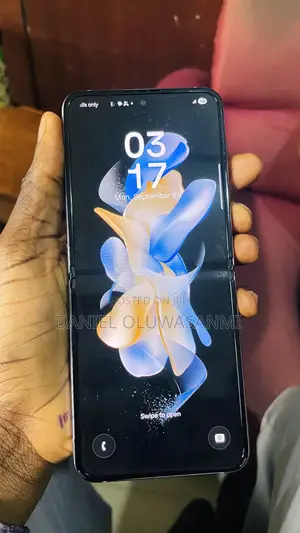 Samsung Galaxy Z Flip4 128 GB Blue