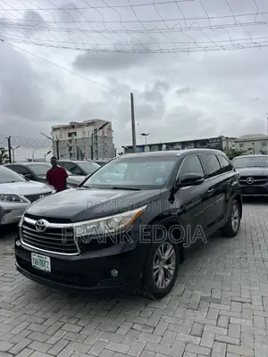 Toyota Highlander XLE V6 4x2 (3.5L 6cyl 6A) 2016 Black
