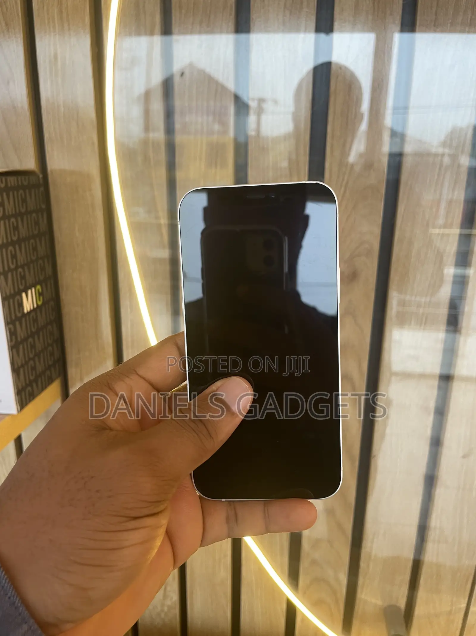 Apple iPhone 12 128 GB Pink