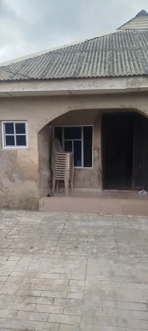 2bdrm Apartment in Isuti Rd, Igando / Ikotun/Igando for rent