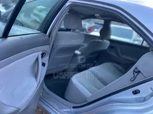 Toyota Camry 2009 Silver