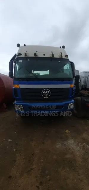 Foton Auman Etx Used Tractor Double Axle 185,000km 2020 Model 1st Body