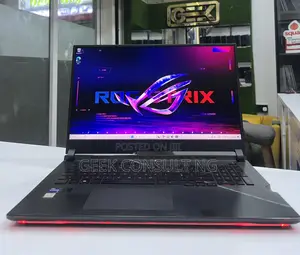 Laptop Asus ROG Strix SCAR 17 32GB Intel Core i9 SSD 1T