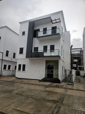 5bdrm Duplex in Main Jahi By Naval for sale