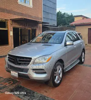 Mercedes-Benz M Class 2013 Silver