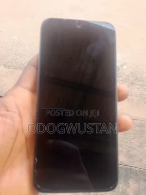 Infinix Hot 70 128 GB Black