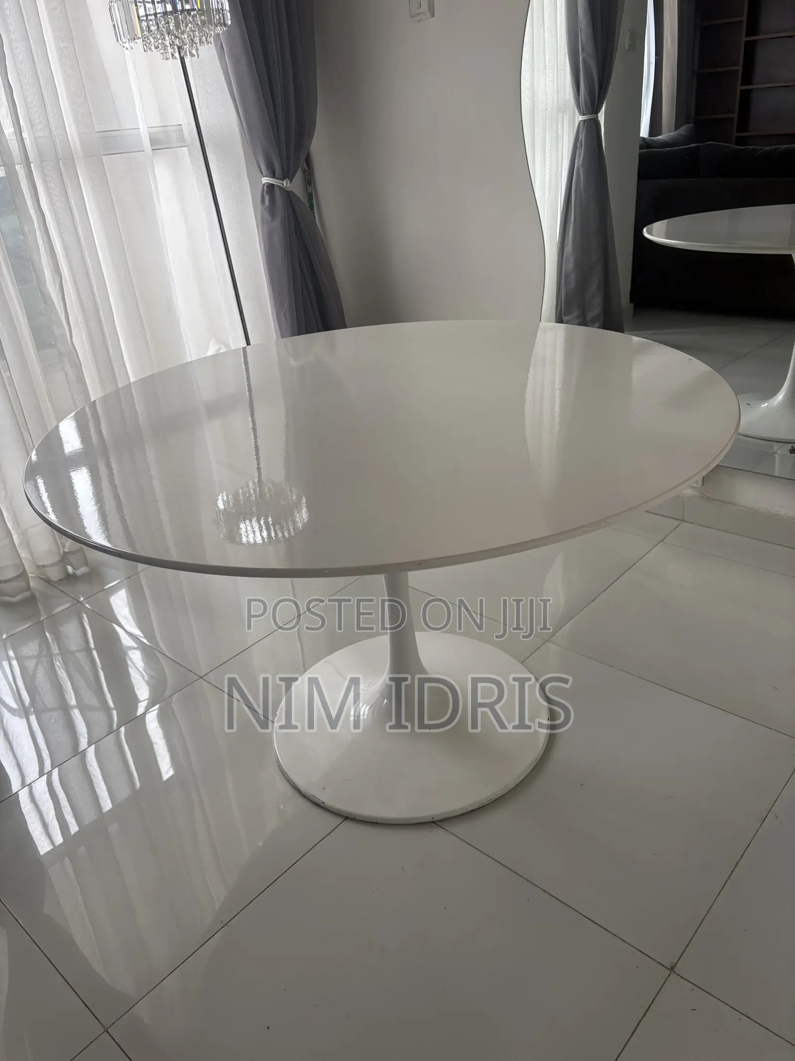Round Dining Table