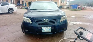 Toyota Camry XLE 4dr Sedan (2.4L 4cyl 5A) 2009 Blue