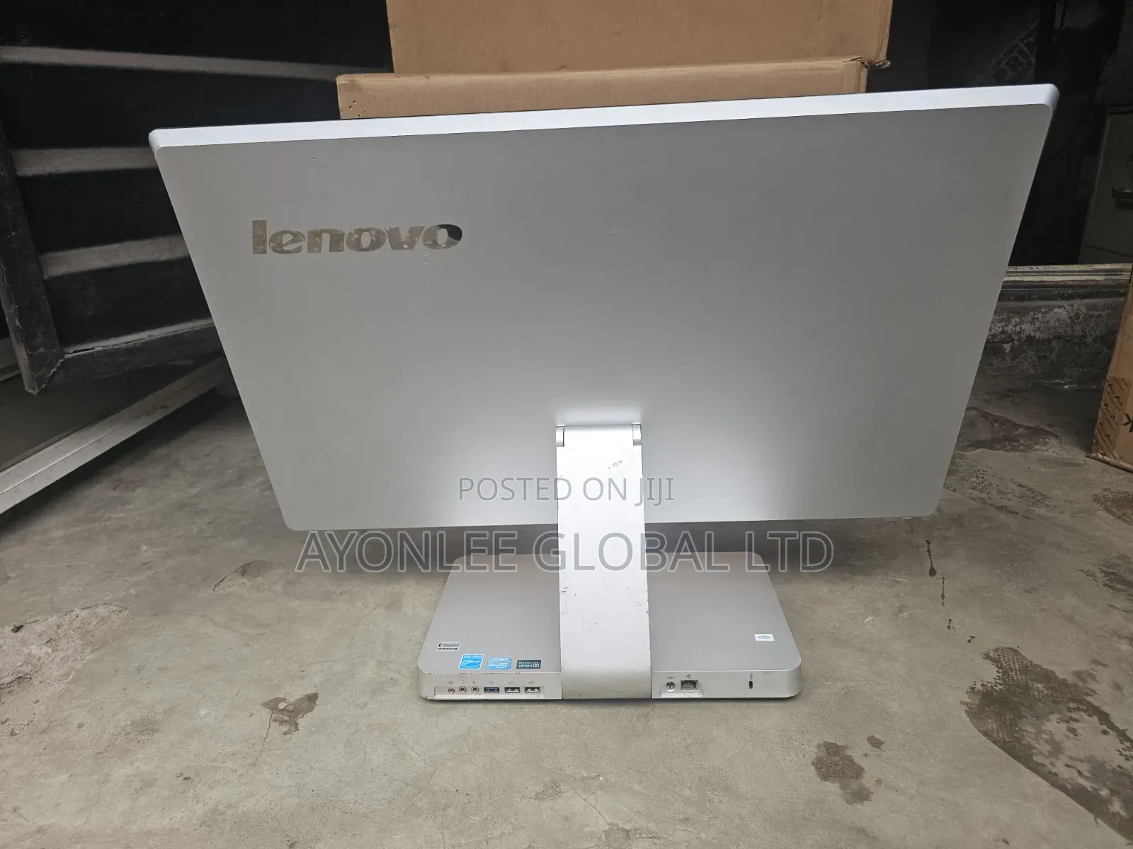 Desktop Computer Lenovo ideacentre 720 8GB Intel Core 7 HDD 1T