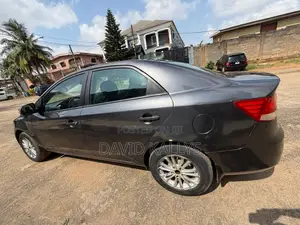 Kia Cerato 2010 Gray