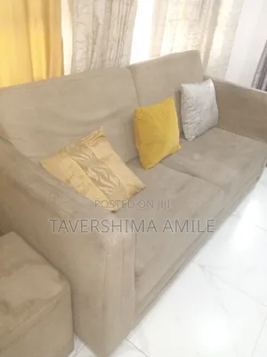Complete Set of Used Living Room Chairs