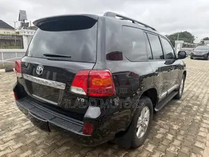 Toyota Land Cruiser 2014 Black