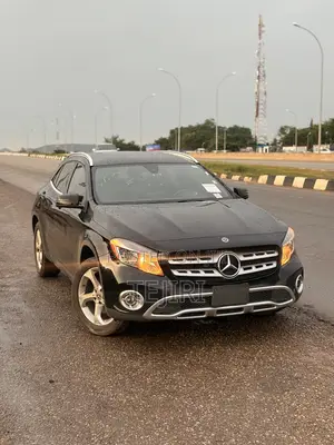Mercedes-Benz GLA 250 2020 Black