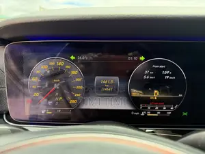 Mercedes-Benz E400 2019 Silver