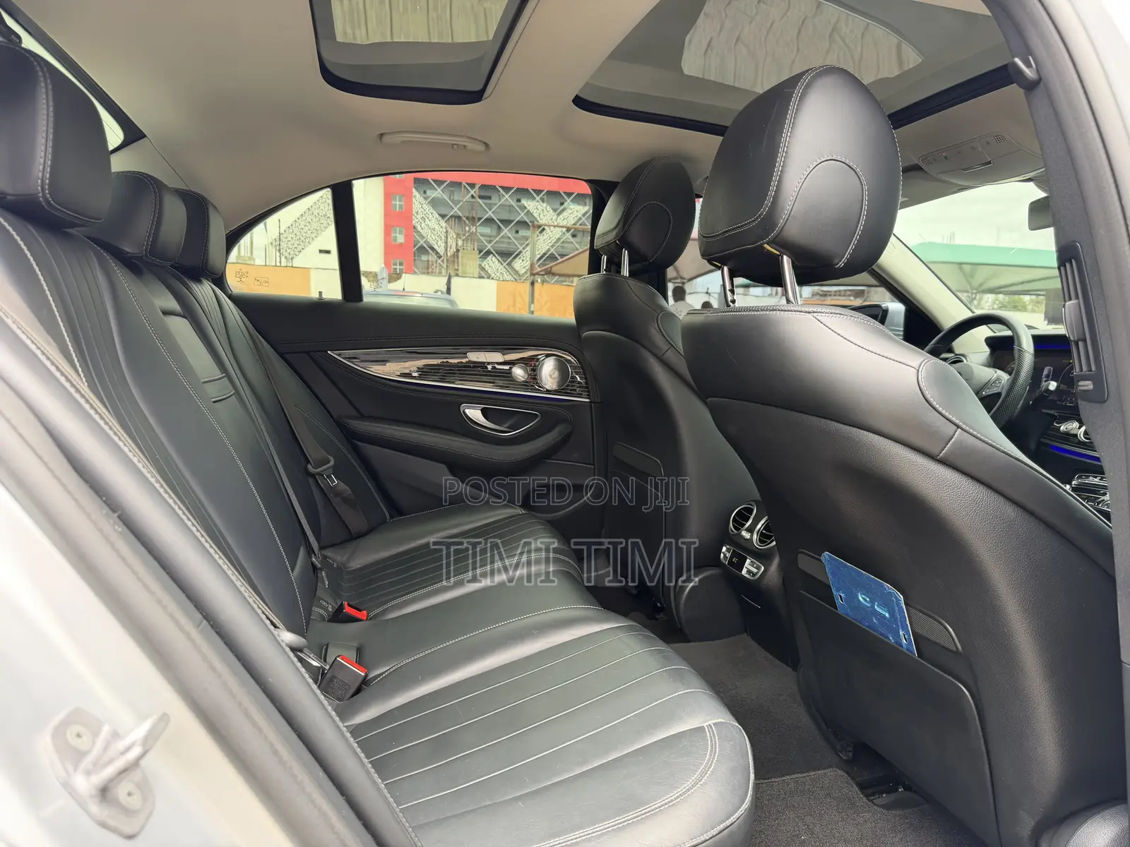 Mercedes-Benz E400 2019 Silver