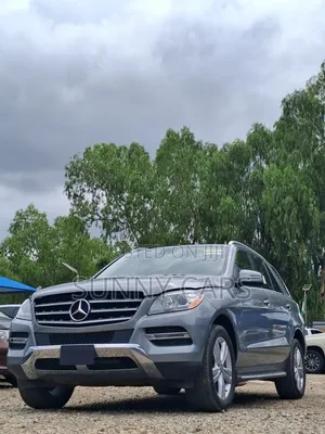 Mercedes-Benz M Class ML350 4dr SUV (3.5L 6cyl 7A) 2015 Gray