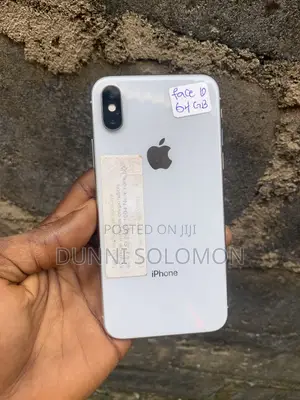 Apple iPhone X 64 GB White