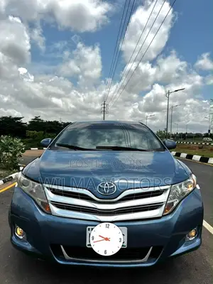 Toyota Venza V6 AWD 2010 Blue