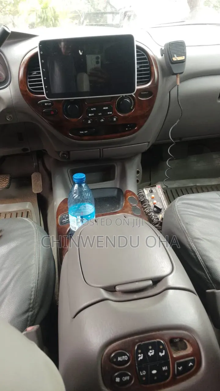 Toyota Sequoia 2004 Black