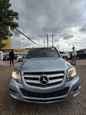 Mercedes-Benz GLK-Class 350 2014 Blue