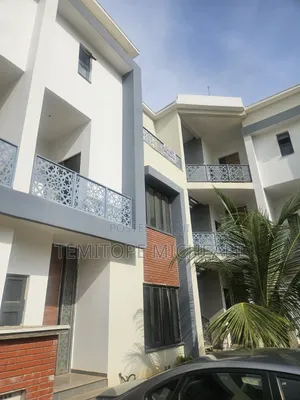 5bdrm Townhouse/Terrace in Mabushi District for sale