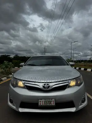 Toyota Camry LE 4dr Sedan (2.5L 4cyl 6A) 2013 Silver