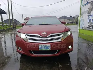 Toyota Venza LE 2015 Red